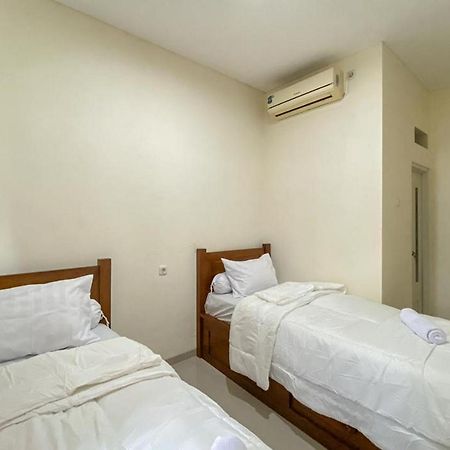 Nipa Guest House Near Universitas Widyagama Mitra Reddoorz Blimbing  Eksteriør bilde